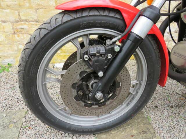 Moto Guzzi 850 LeMans