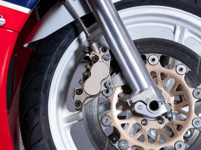 Honda VFR 750R RC 30