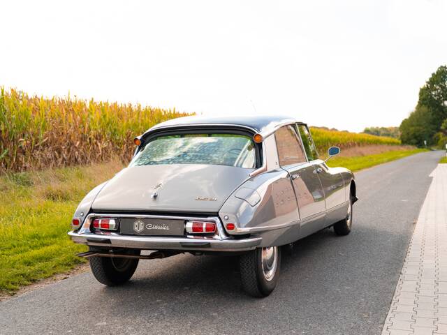 Citroën DS 21 Pallas