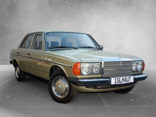 Mercedes-Benz 230 E