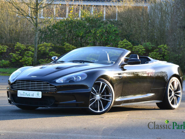 Aston Martin DBS Volante