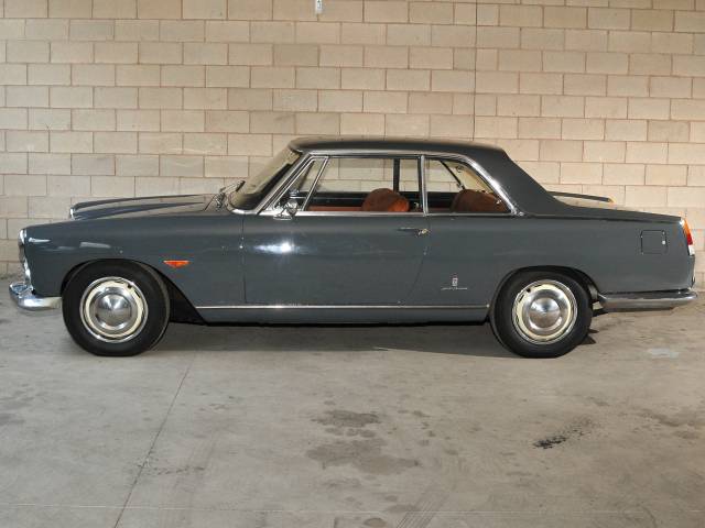 Image 1/44 of Lancia Flaminia Coupe Pininfarina 3B (1963)