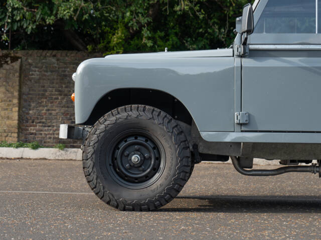 Land Rover 109