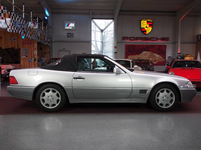 Mercedes-Benz SL 320