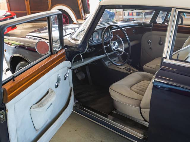 Rover 3.5 Litre Coupe