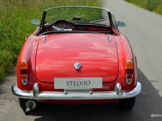 Alfa Romeo Giulia 1600 Spider