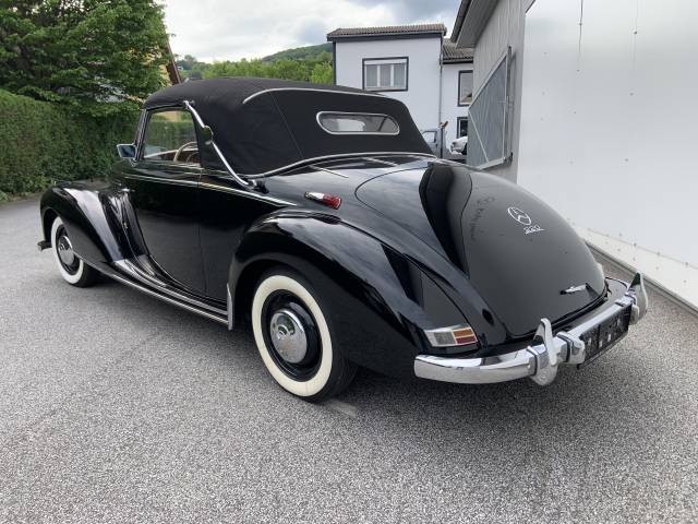 Mercedes-Benz 220 Cabriolet A