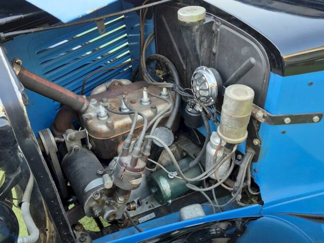 Austin 7 Saloon