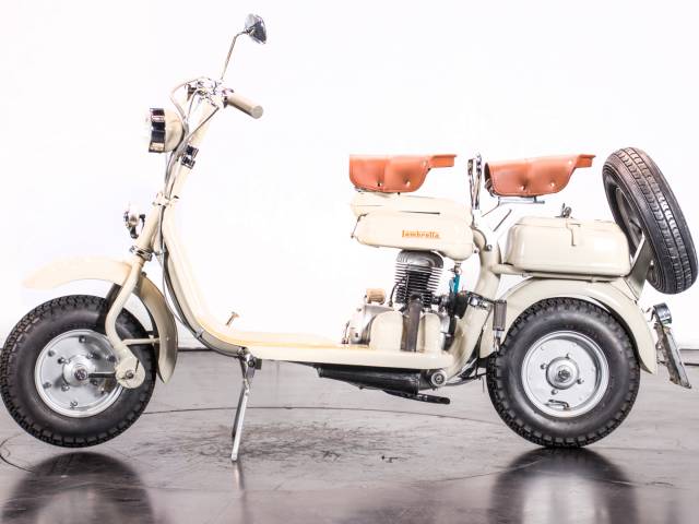 Image 1/23 de Innocenti DUMMY (1954)