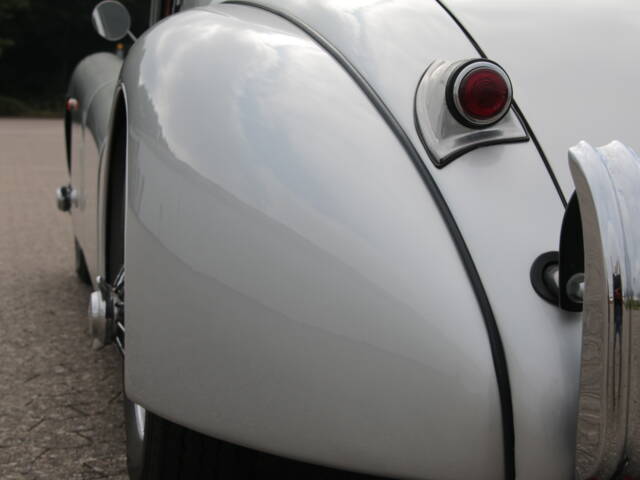 Jaguar XK 120 FHC