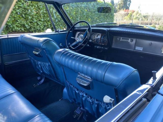 Studebaker GT Hawk