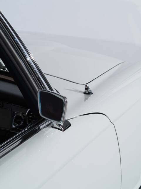 Mercedes-Benz 280 SL