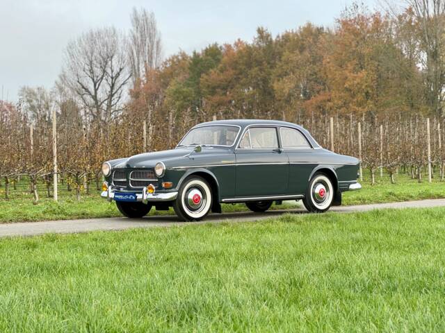 Volvo P 121