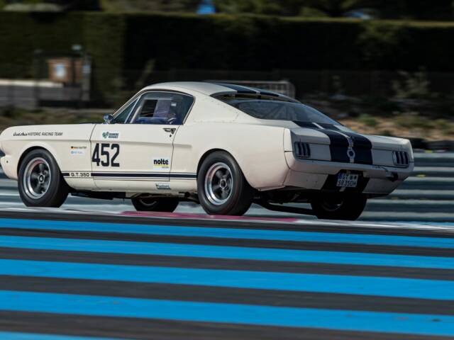 Ford Shelby GT 350