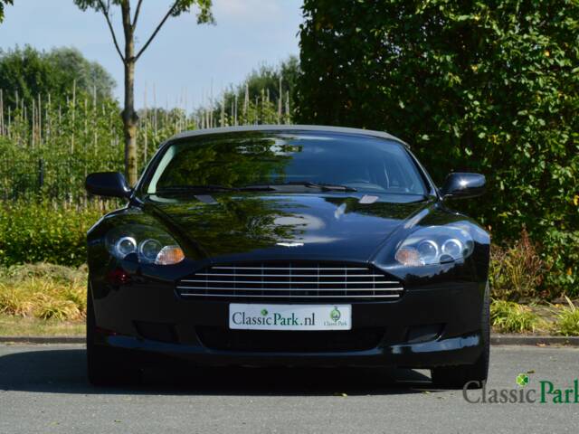 Aston Martin DB 9 Volante