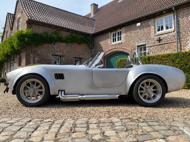 AC Cobra 427