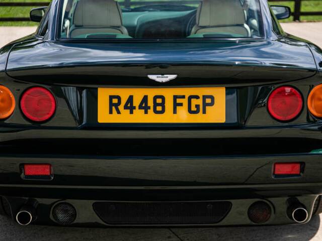 Aston Martin V8 Coupé