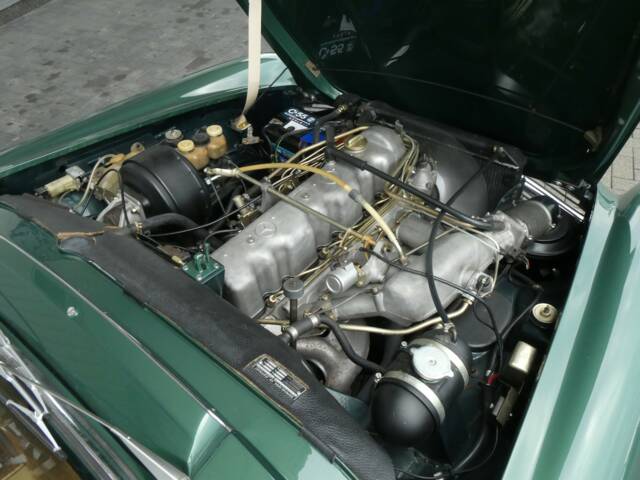 Mercedes-Benz 280 SL