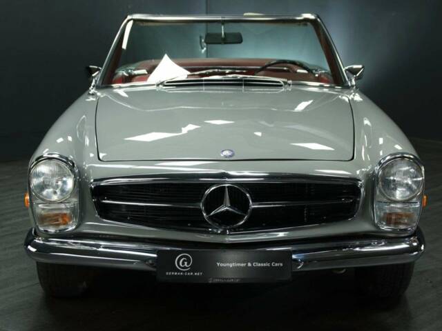 Mercedes-Benz 250 SL