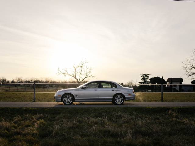 Imagen 1/20 de Jaguar S-Type 4.2 V8 R (2002)