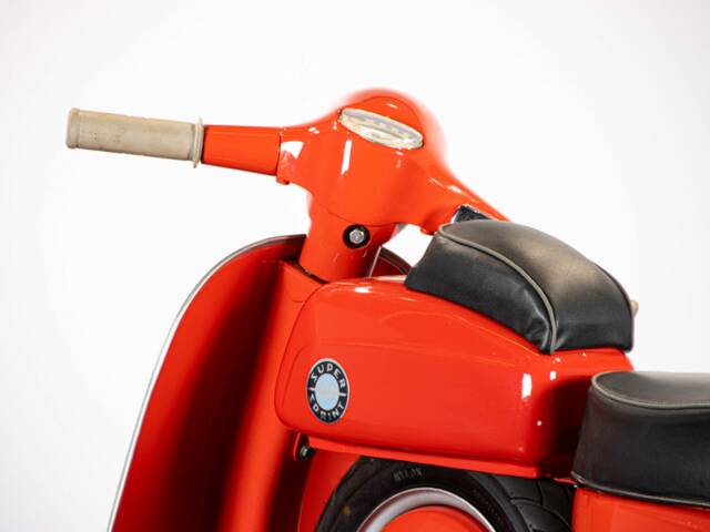 Piaggio Vespa 90