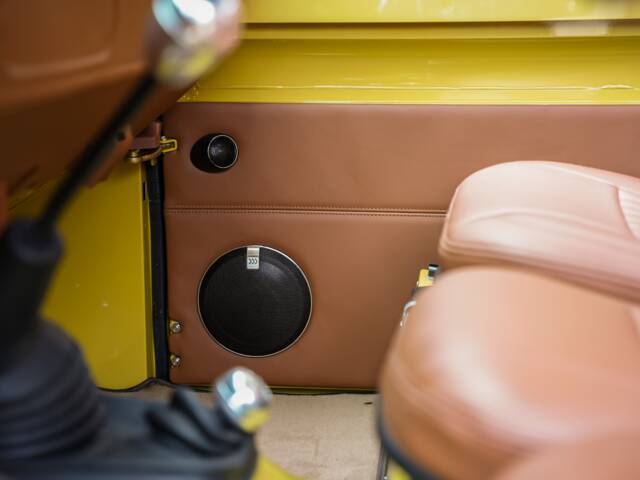 Land Rover 90