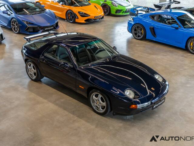 Porsche 928 GTS