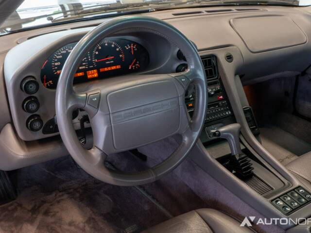 Porsche 928 GTS