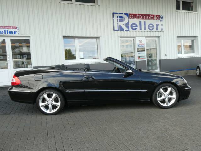 Mercedes-Benz CLK 320