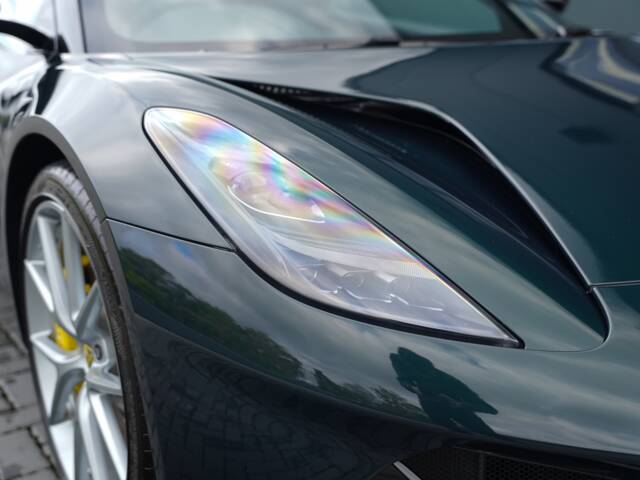 Lotus Emira