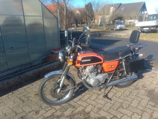 Honda CB 200