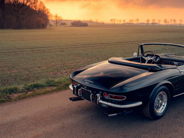 Ferrari 275 GTS