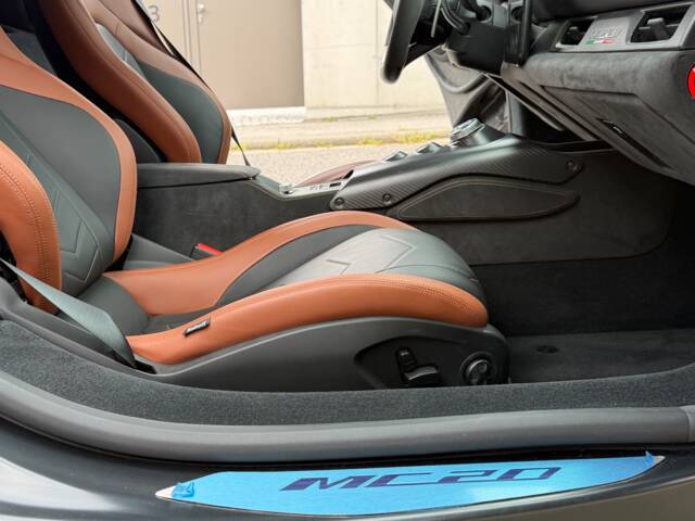 Maserati MC20