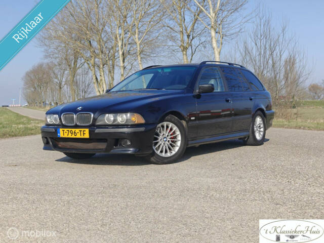 Image 1/29 de BMW 528i Touring (1999)