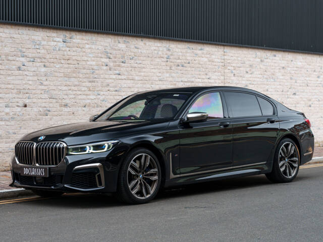 Bild 1/36 von BMW M760Li xDrive (2019)