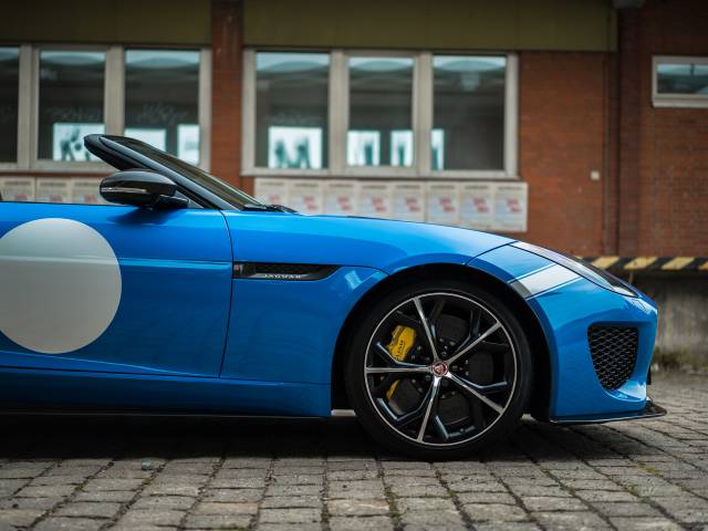 Jaguar F-Type Project 7