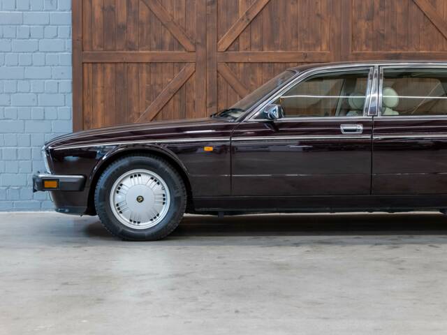 Jaguar XJ12 6.0