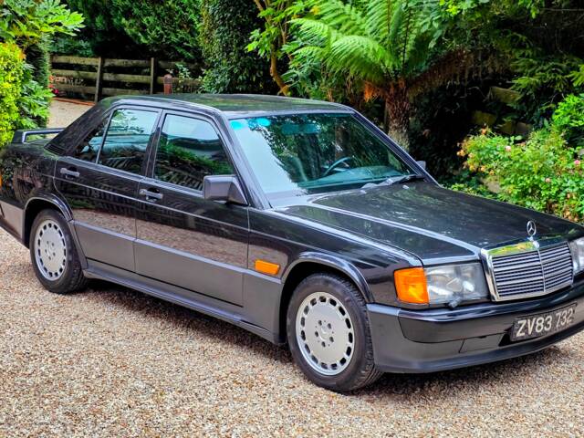 Mercedes-Benz 190 E 2.3-16