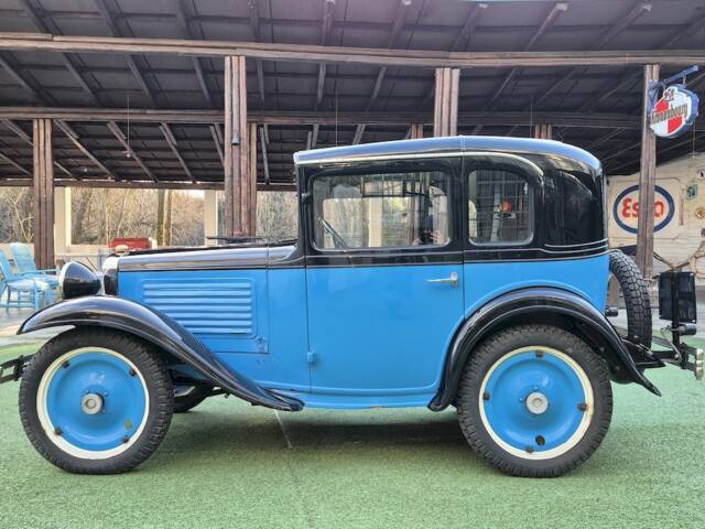 Austin 7 Saloon