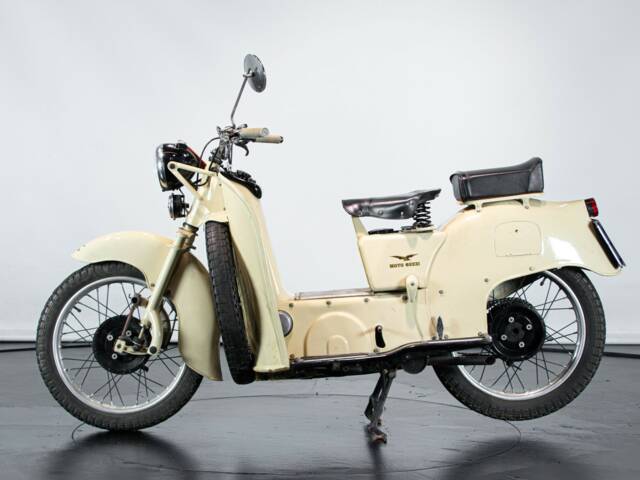 Moto Guzzi Galletto 160