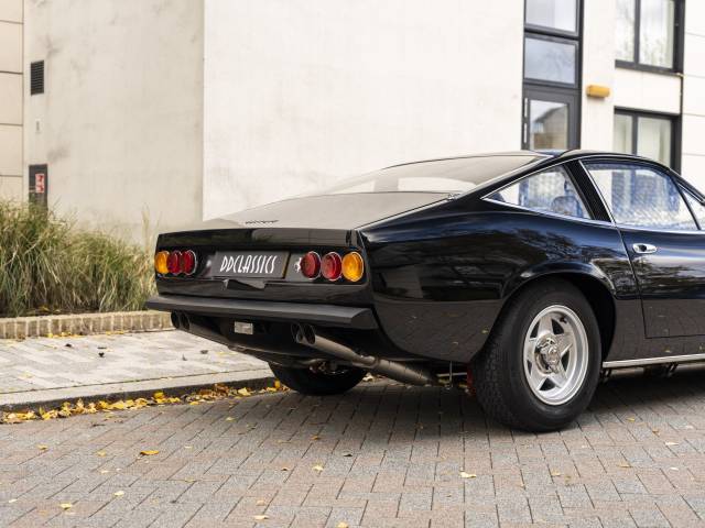 Ferrari 365 GTC/4