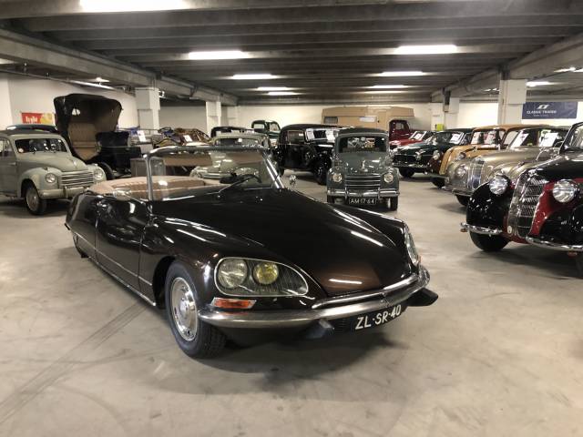 Image 1/8 de Citroën D Spécial (1973)