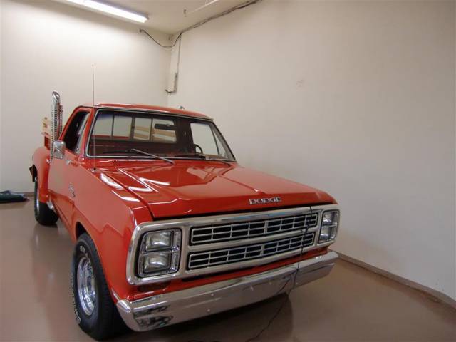 Imagen 1/15 de Dodge D 150 Adventurer Li'l Red Express (1979)