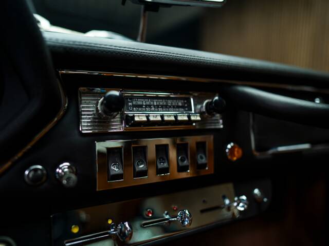 Maserati Mistral 3700