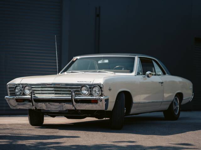 Chevrolet Chevelle Malibu Hardtop Coupe