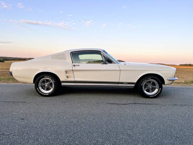 Ford Mustang 289