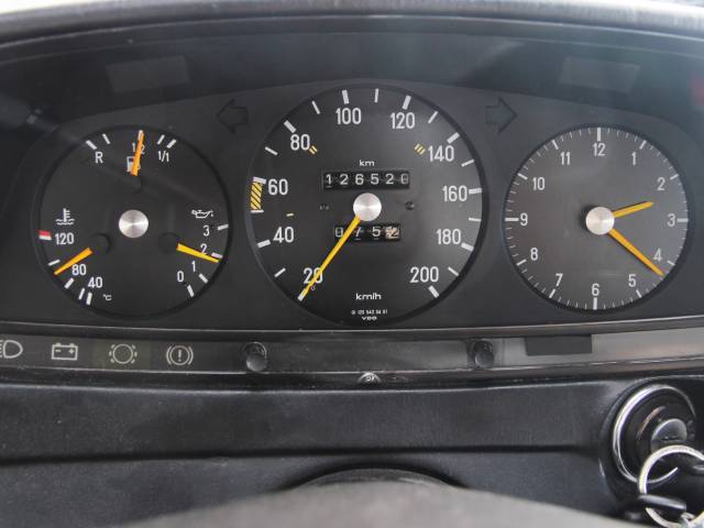 Mercedes-Benz 250