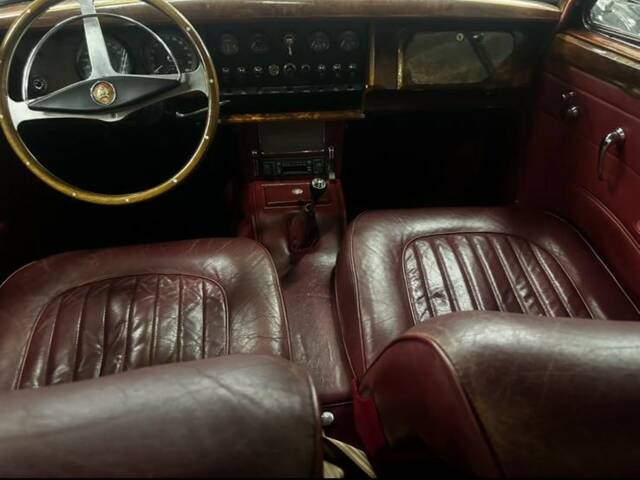 Jaguar Mk II 3.8