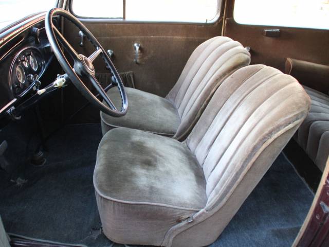 Chevrolet Standard DC