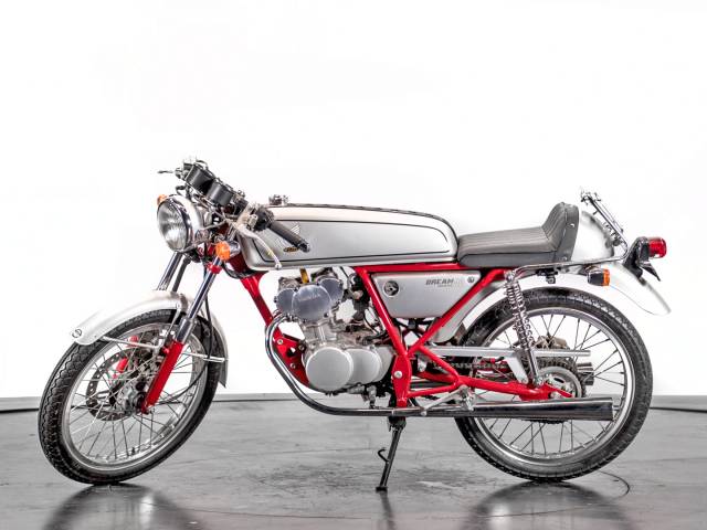 Image 1/22 of Honda DUMMY (1991)